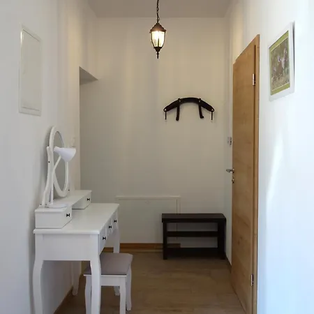 Apartmaji Pri Fijakarju - 