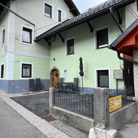 Apartamento Apartmaji Pri Fijakarju - 