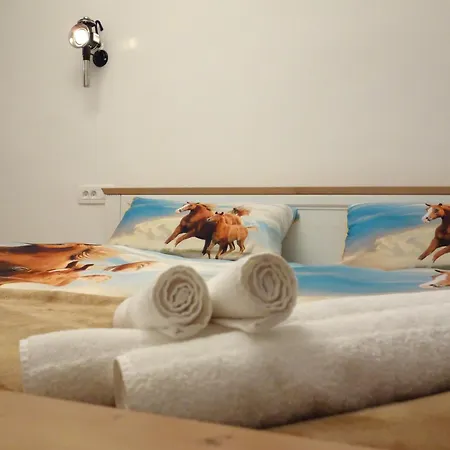 Apartmaji Pri Fijakarju - 