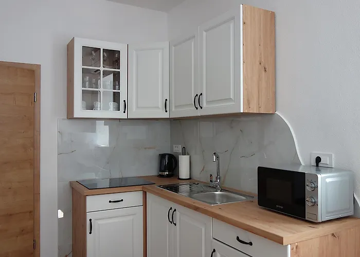 Apartmaji Pri Fijakarju - 