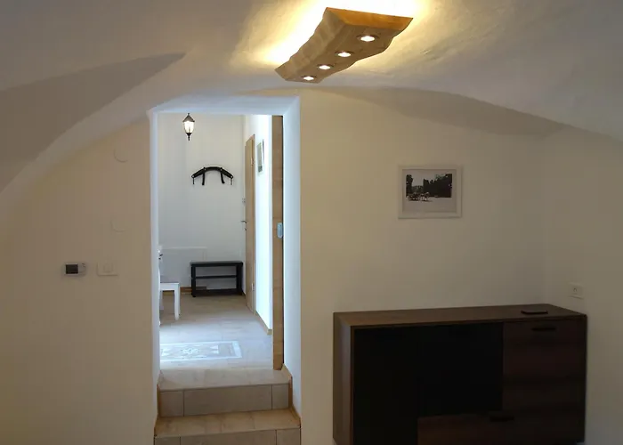 Apartmaji Pri Fijakarju - 