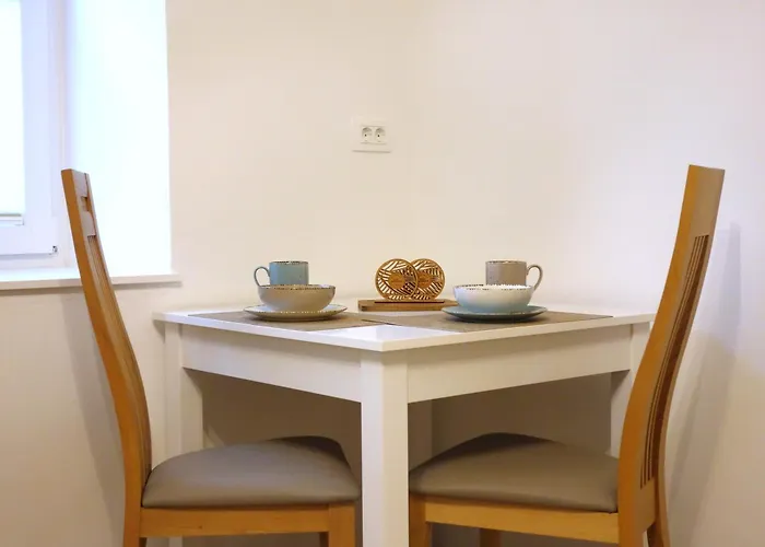 Apartmaji Pri Fijakarju - 